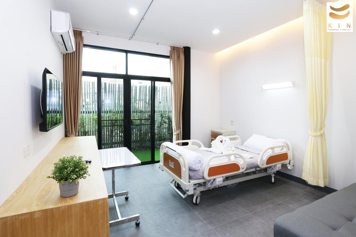 ห้องพัก ศูนย์ดูแลผู้สูงอายุ เนอสซิ่งโฮม kin Nursing Home