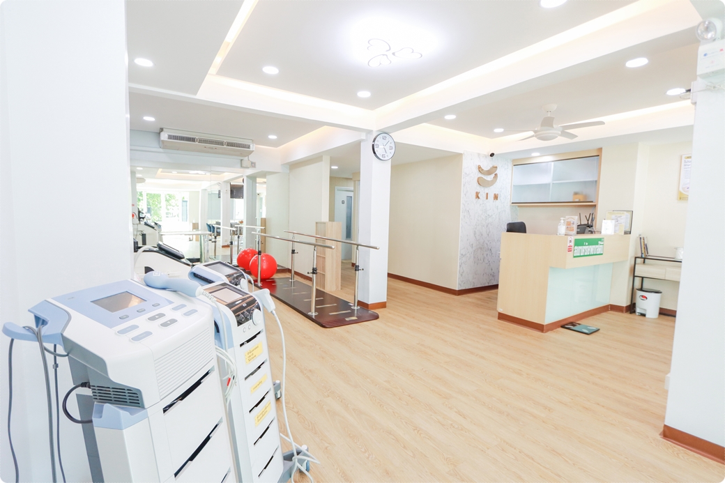 คลินิกกายภาพบำบัด และ กิจกรรมบำบัด
