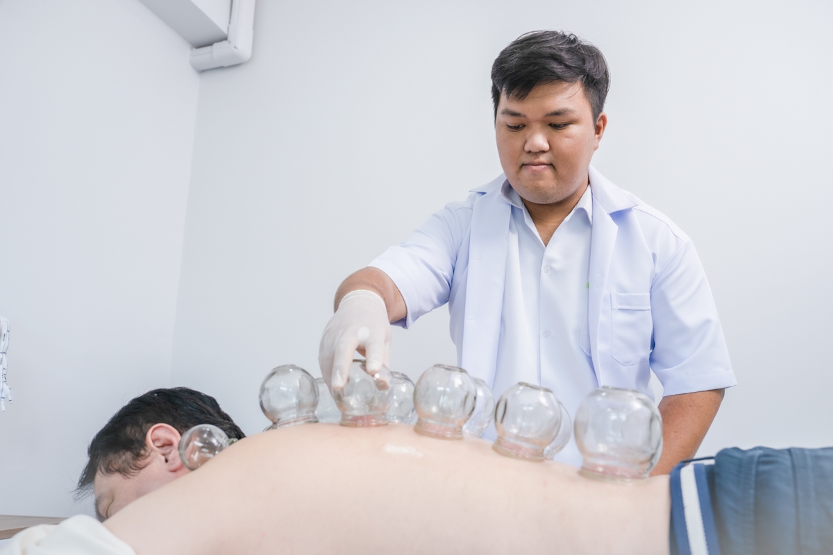 แพทย์แผนจีน ครอบแก้ว